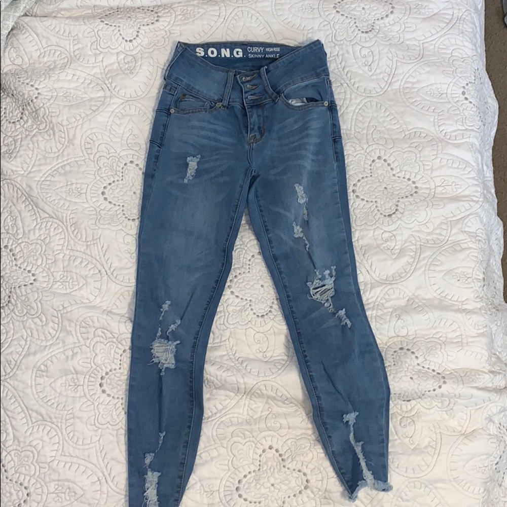 S.O.N.G. JEANS